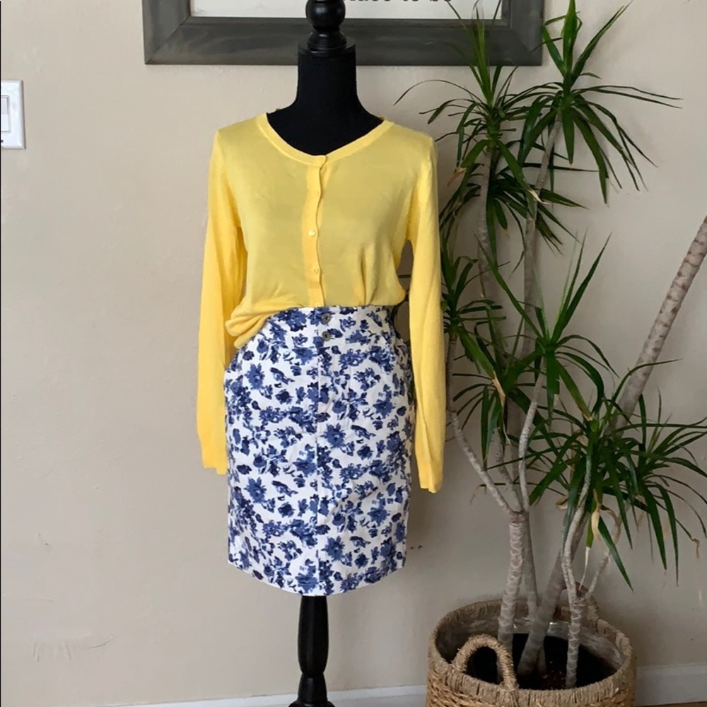 Sweater and skirt set
